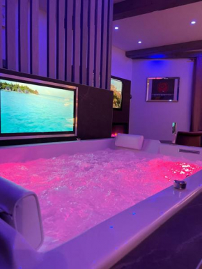 Suite & Jacuzzi